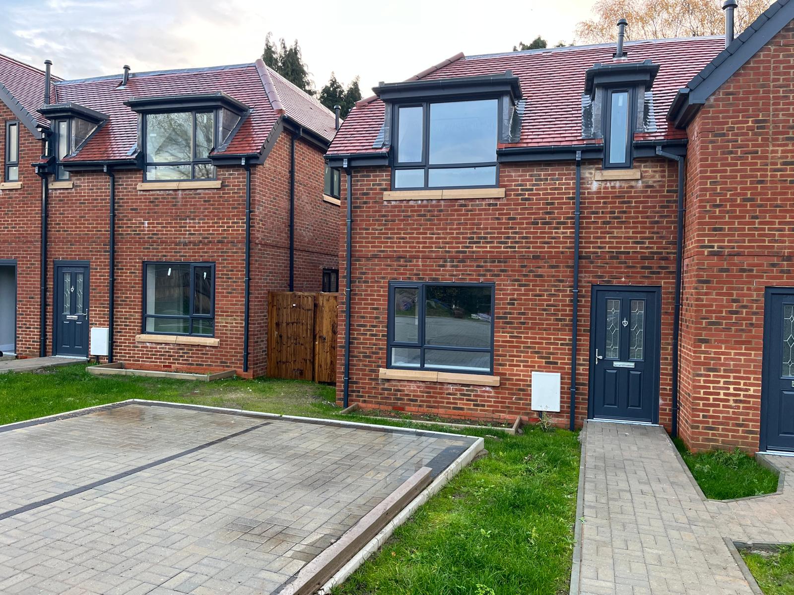 An experienced developer has selected Aspen’s Bridge To Let for a £1.8m, 80% LTV facility which will give maximum future financial flexibility on their Surrey Downs development.